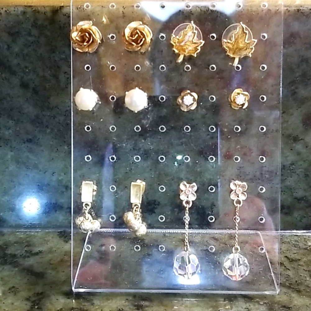 6 post earrings